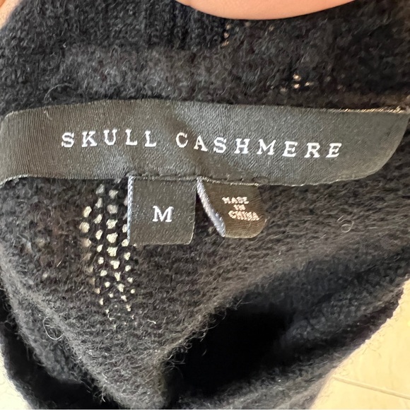 SKULL CASHMERE MOCK NECK SWEATER SIDE SLITS SIZE MEDIUM - Picture 11 of 11